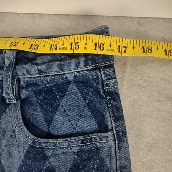 Rue 21 100% Cotton Blue Diamond Check Denim Capri Jeans Pants 5 Pocket Size 12 - Picture 6 of 10